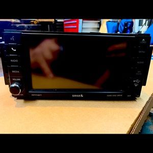 2017 Wrangler factory radio, Sirius and navigation